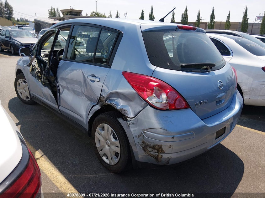 Vin: 3n1bc1cp7bl495756, lot: 30101825, nissan versa s/sl 20113