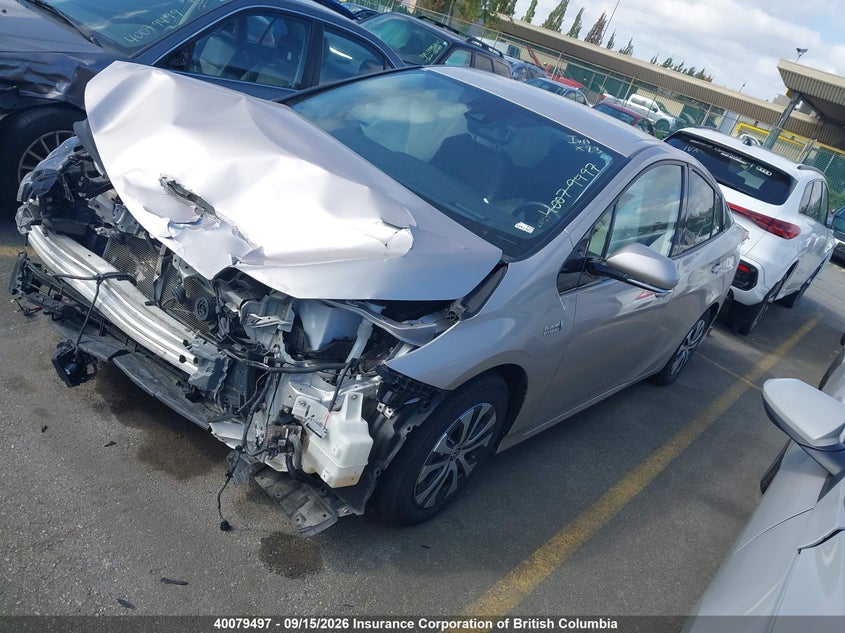 Vin: jtdkarfpxl3133270, lot: 30101840, toyota prius prime upgrade 20202