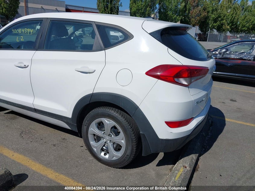 Vin: km8j23a46hu514629, lot: 30102323, hyundai tucson se 20173