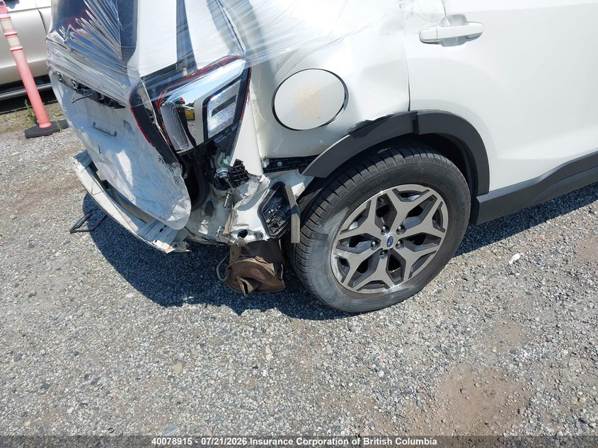 Vin: jf2skedc4kh462166, lot: 30102652, subaru forester premium 20194