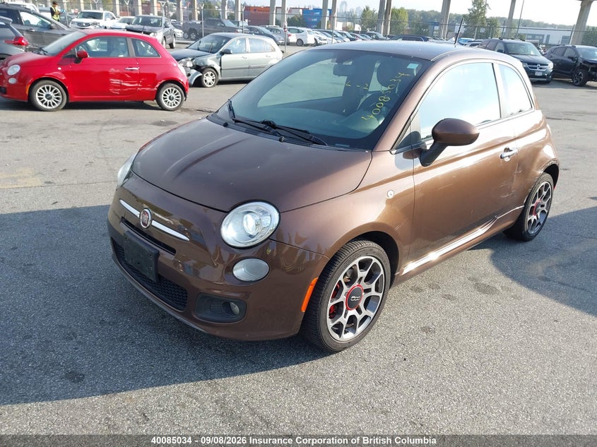 2013 Fiat 500, Left Side, IAAI, VIN 3C3CFFBRXDT599786 — photo 2