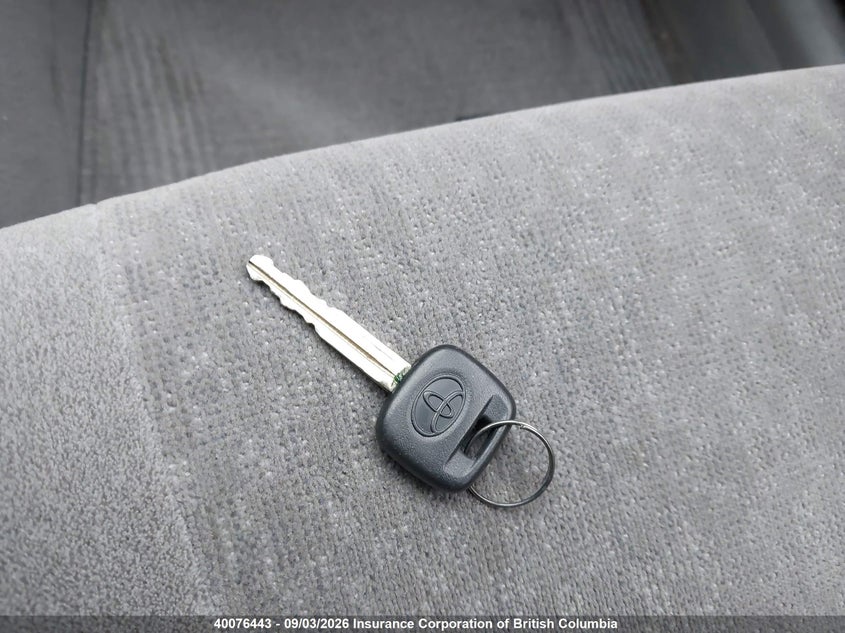 2004 TOYOTA COROLLA SEDAN 1.8L I-4 DOHC, VVT, 130HP