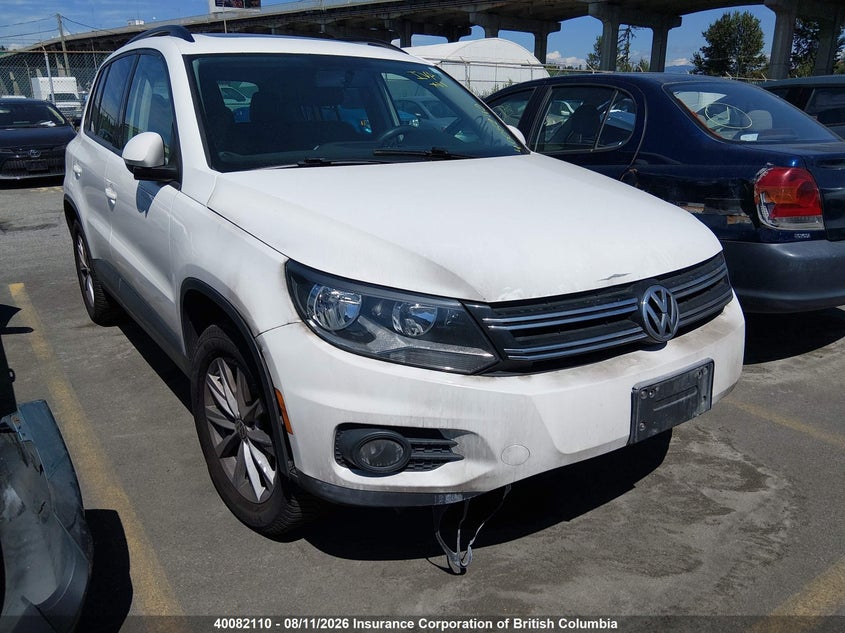 Vin: wvgbv7ax5cw526457, lot: 30104258, volkswagen tiguan s/se/sel 2012 img_1