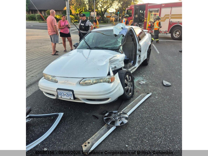 2004 Oldsmobile Alero, Left Front, IAAI, VIN 1G3NL52E14C239225 — photo 2