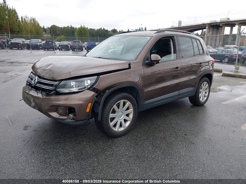 Vin: wvgjv7ax0fw034807, lot: 30104526, volkswagen tiguan s/se/sel/r-line 20152