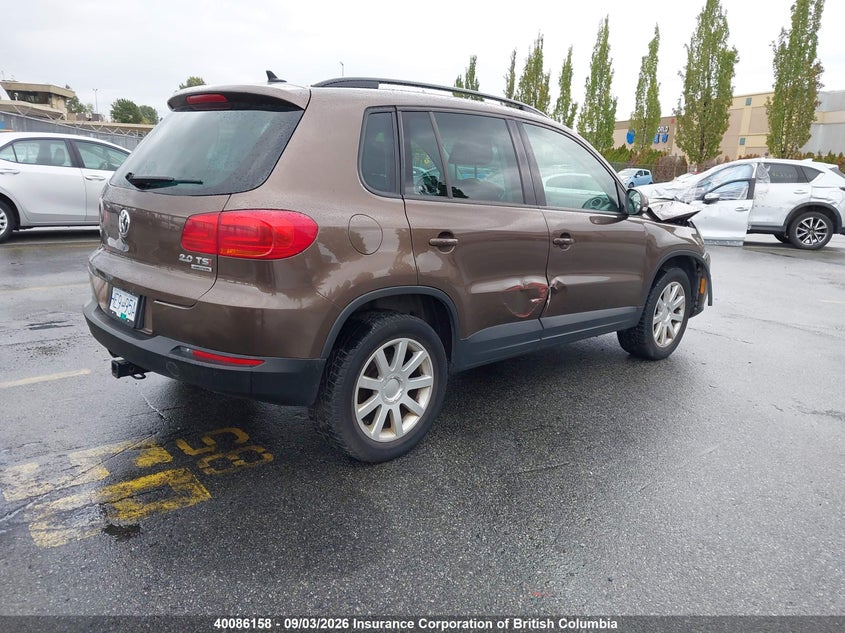 Vin: wvgjv7ax0fw034807, lot: 30104526, volkswagen tiguan s/se/sel/r-line 20154