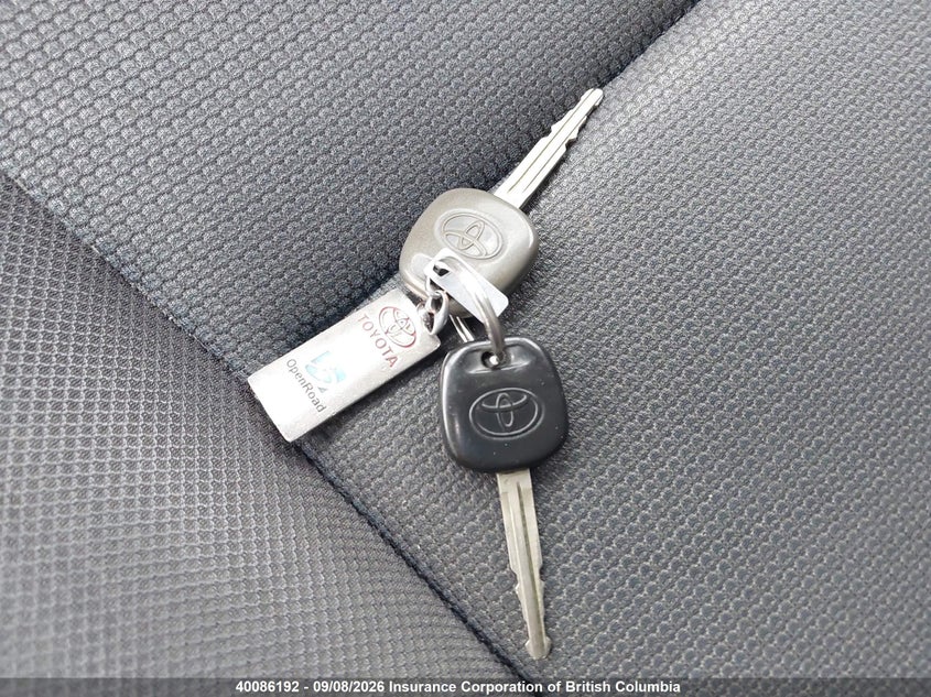 2006 TOYOTA MATRIX HATCHBACK 1.8L I4 FI DOHC 16V F4