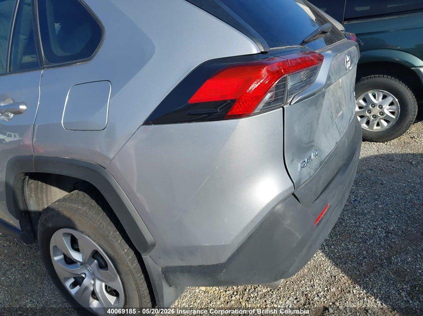 Vin: 2t3z1rfv3mc131891, lot: 30104607, toyota rav4 le 20213