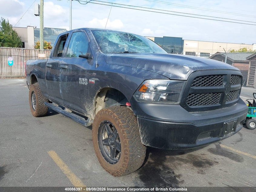 2019 Ram 1500 Classic Big Horn 4X4 6'4 Box, Windshield, IAAI, VIN 1C6RR7TT1KS713533