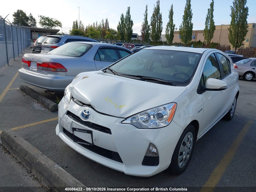 Vin: jtdkdtb38d1538824, lot: 30104881, toyota prius 20132