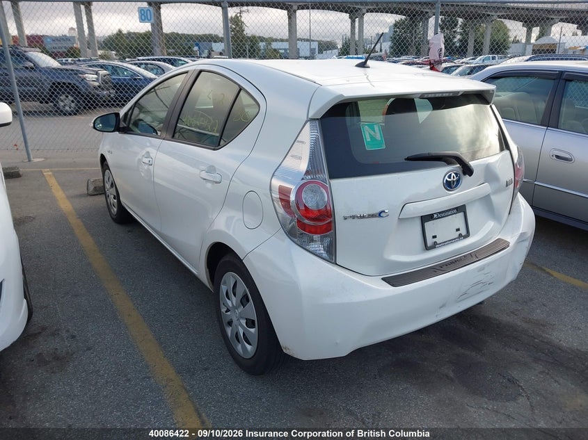 Vin: jtdkdtb38d1538824, lot: 30104881, toyota prius 20133