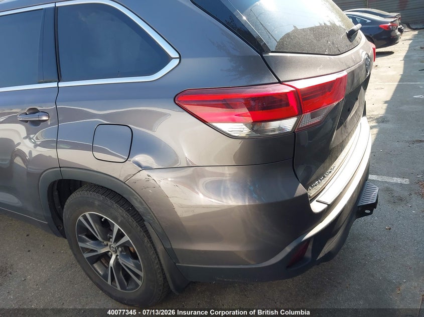 Vin: 5tdbzrfh8js898264, lot: 30105113, toyota highlander le/le plus 20183