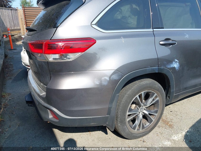 Vin: 5tdbzrfh8js898264, lot: 30105113, toyota highlander le/le plus 20184