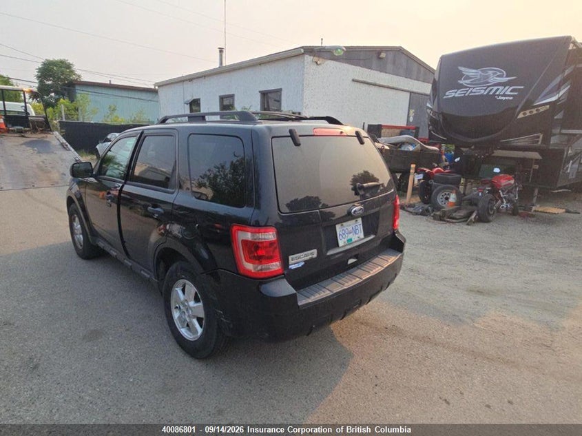 Vin: 1fmcu0d79aka40409, lot: 30105395, ford escape xlt 20103