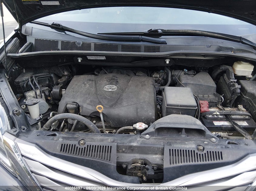 2017 TOYOTA SIENNA VAN 3.5L V-6 DI, DOHC, VVT, 296HP