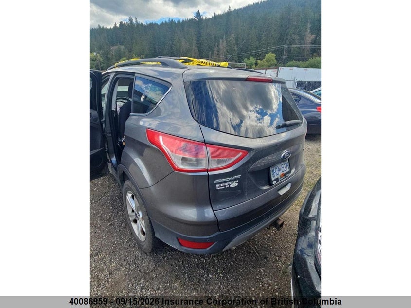Vin: 1fmcu9gx2eud46698, lot: 30105588, ford escape se 20143