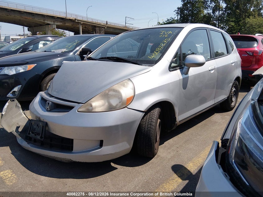 2007 Honda Fit, Right Front, IAAI, VIN JHMGD384X7S819350 — photo 2