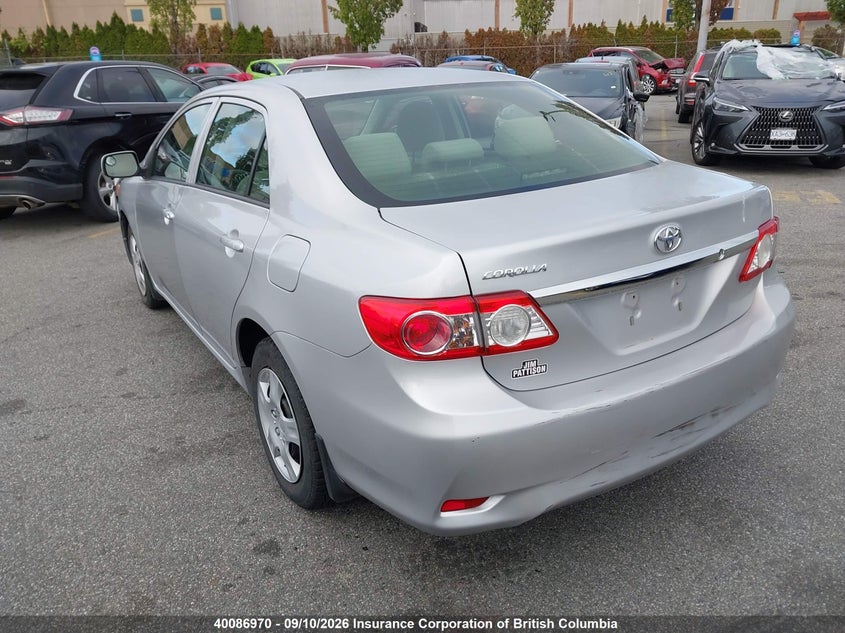 Vin: 2t1bu4ee5cc842822, lot: 30105605, toyota corolla s/le 20123