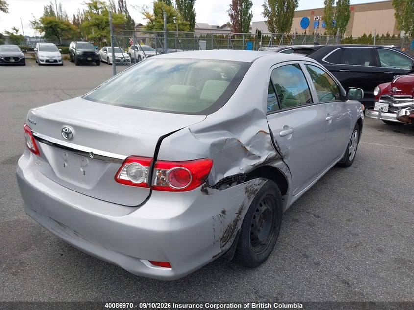 Vin: 2t1bu4ee5cc842822, lot: 30105605, toyota corolla s/le 20124
