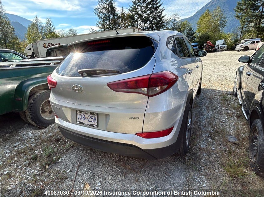 Vin: km8j2ca46ju638972, lot: 30105678, hyundai tucson se 20184