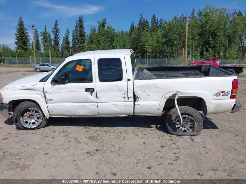2002 GMC SIERRA PICKUP 6.6L V-8 DI, TURBO, 300HP