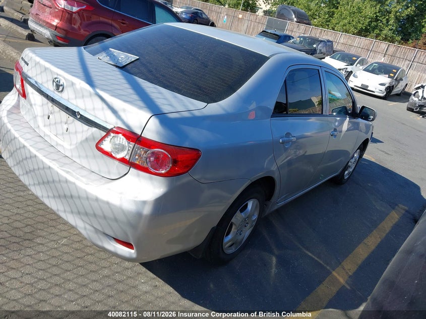 Vin: 2t1bu4ee1dc057019, lot: 30105877, toyota corolla s/le 20134