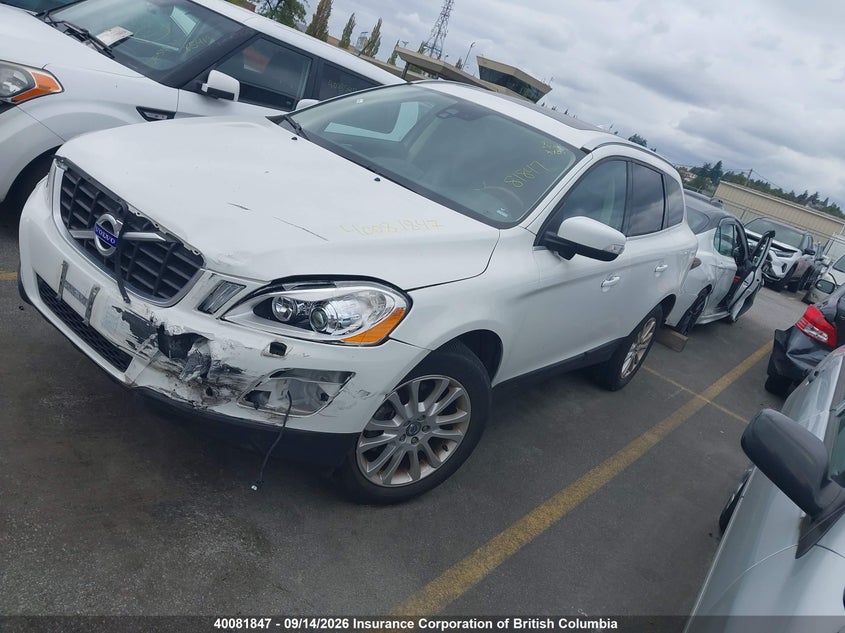 2008 Nissan Versa, Left Front, IAAI, VIN 3N1BC11E38L416562 — photo 2
