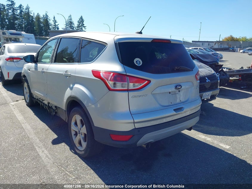 Vin: 1fmcu9gx0duc73796, lot: 30106005, ford escape se 20133