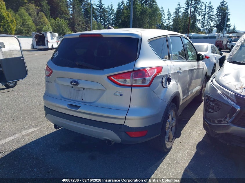 Vin: 1fmcu9gx0duc73796, lot: 30106005, ford escape se 20134