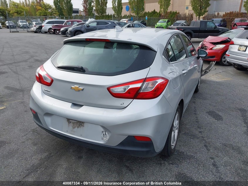 Vin: 3g1be6sm1hs506673, lot: 30106061, chevrolet cruze 20174