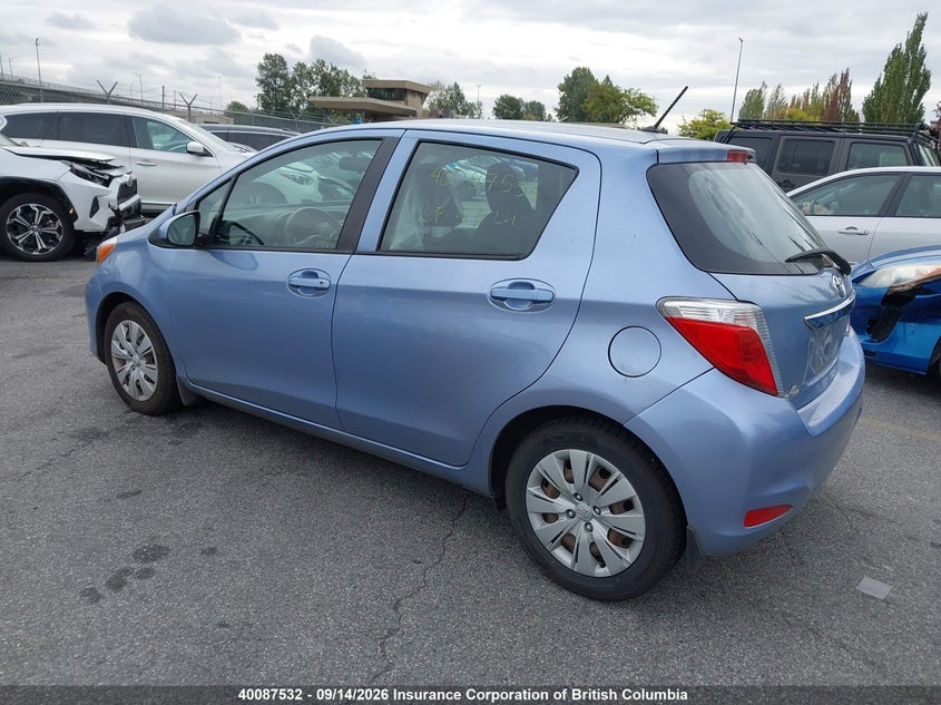 Vin: vnkktud36ea010911, lot: 30106313, toyota yaris 20143