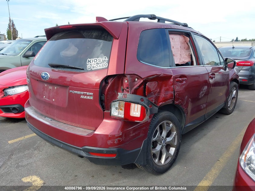 Vin: jf2sjeuc0hh486265, lot: 30106420, subaru forester 2.5i touring 20174