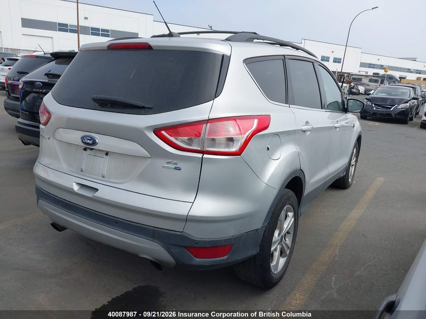 Vin: 1fmcu9gx8fub14768, lot: 30106858, ford escape se 20154
