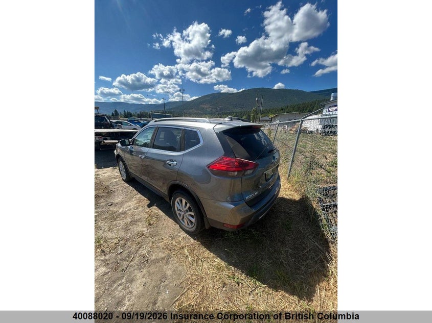 Vin: 5n1at2mv1hc780951, lot: 30106894, nissan rogue 20173