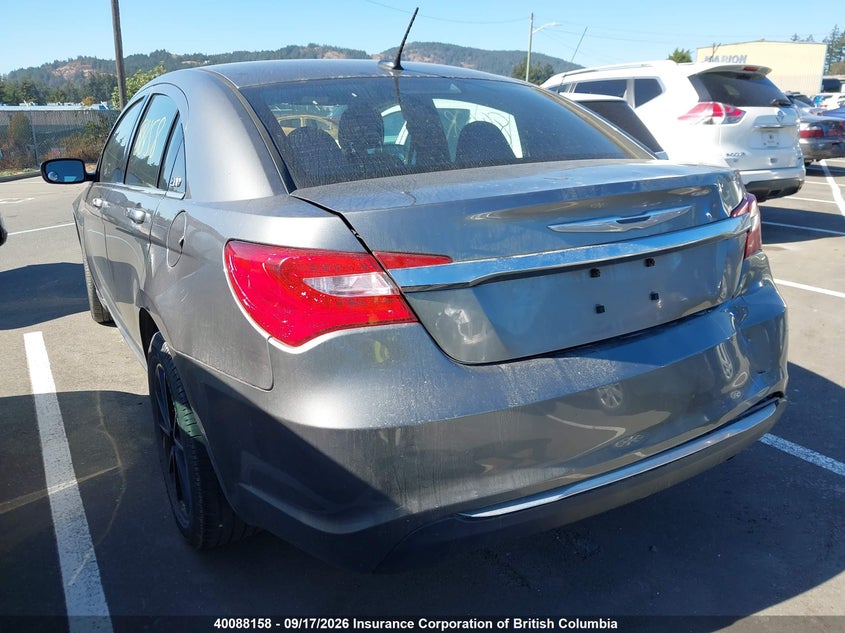 Vin: 1c3ccbab9dn616986, lot: 30107057, chrysler 200 20133