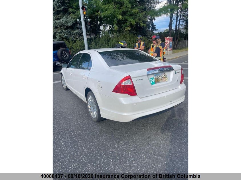 Vin: 3fadp0l35br245324, lot: 30107412, ford fusion hybrid 20113