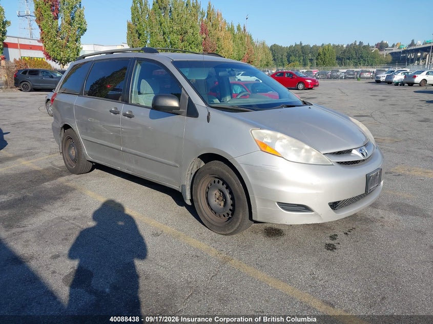 2013 Toyota Sienna Le V6 8 Passenger, Left Side, IAAI, VIN 5TDKK3DCXDS315478