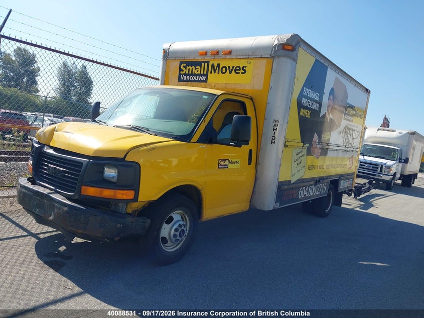 2021 Chevrolet Silverado 1500 4Wd Short Bed Custom, Front, IAAI, VIN 1GCPYBEK7MZ399049 — photo 2