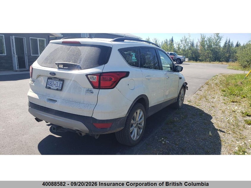 Vin: 1fmcu9hd5kub89412, lot: 30107592, ford escape sel 20194