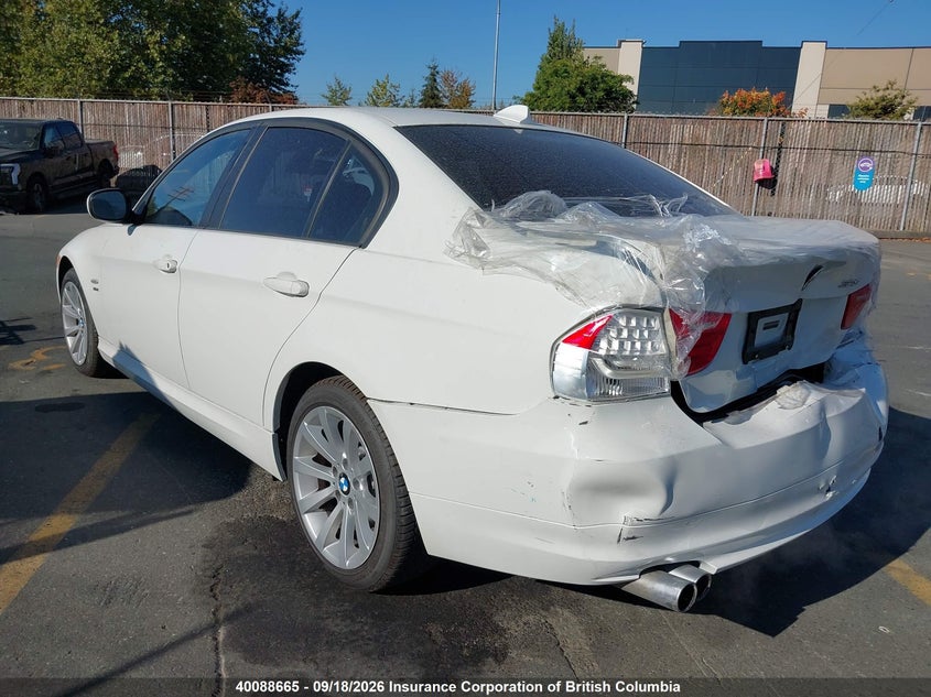 Vin: wbapk7g57bnn85861, lot: 30107689, bmw 328i 20113