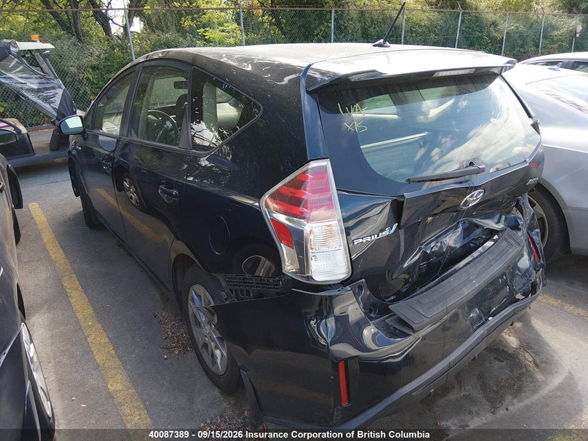 Vin: jtdzn3eu6hj069562, lot: 30107779, toyota prius v 20173