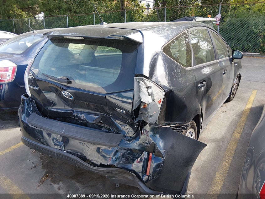 Vin: jtdzn3eu6hj069562, lot: 30107779, toyota prius v 20174