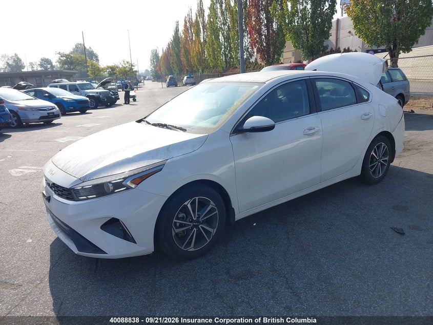 2022 Toyota Corolla, Удар ззаду, IAAI, VIN 3KPF34AD4NE438660 — фото 2