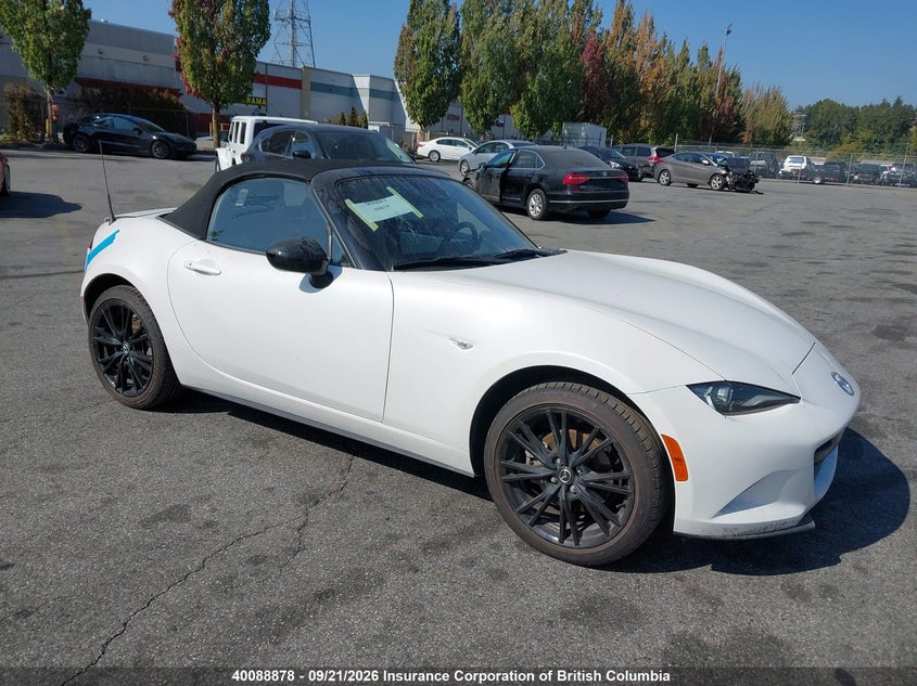 Vin: jm1ndac79s0657164, lot: 30107947, mazda mx-5 soft top gs-p 2025 img_1