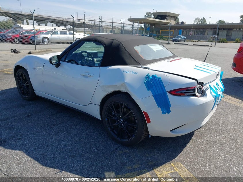 Vin: jm1ndac79s0657164, lot: 30107947, mazda mx-5 soft top gs-p 20253