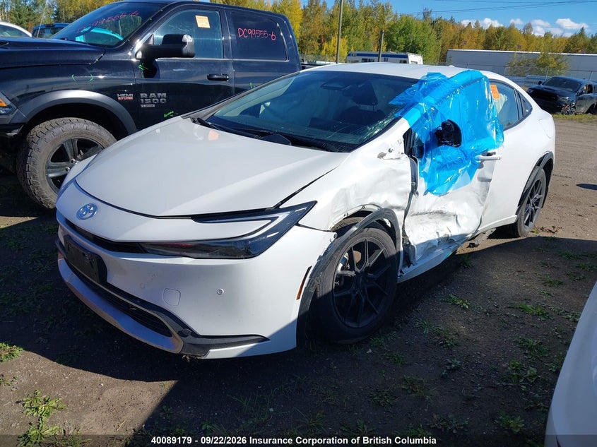 Vin: jtdacacu5r3014374, lot: 30108316, toyota prius 20242