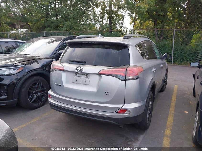 Vin: 2t3bfrev9jw811423, lot: 30108355, toyota rav4 le 20184
