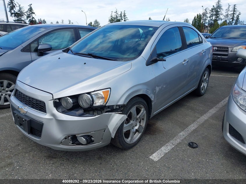 2014 Chevrolet Sonic, Удар спереду, IAAI, VIN 1G1JC5EH5E4166949 — фото 2