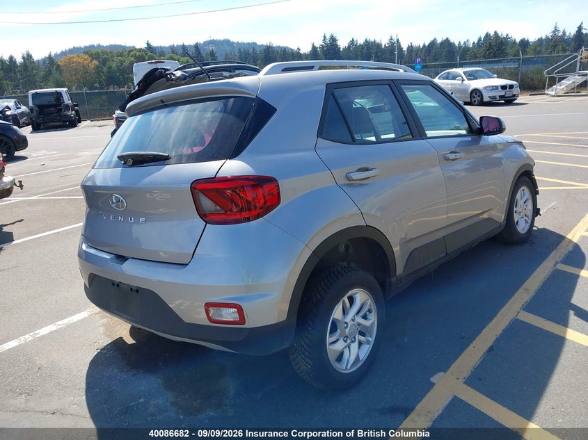 Vin: kmhrc8a34pu267422, lot: 30108455, hyundai venue sel/limited 20234