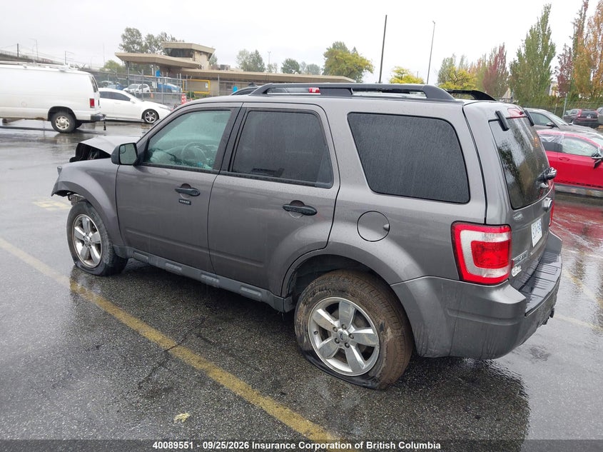 Vin: 1fmcu9dg1ckb73253, lot: 30108758, ford escape xlt 20123